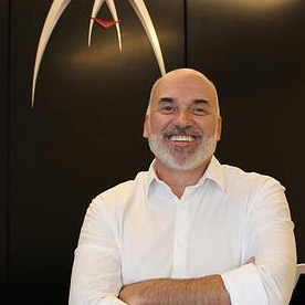 Dr. Attili ortopedista que entende de mecânica do exercício